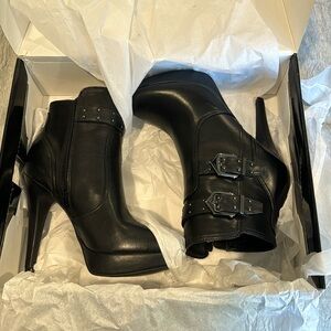 Guess Fall boots